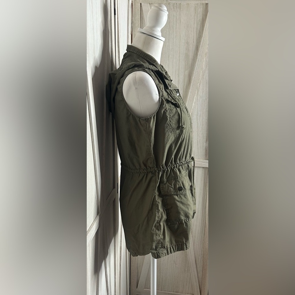 Mudd Army Green Women's Utility Hooded Vest Sz M EUC Gorpcore Military Chore - Picture 4 of 10